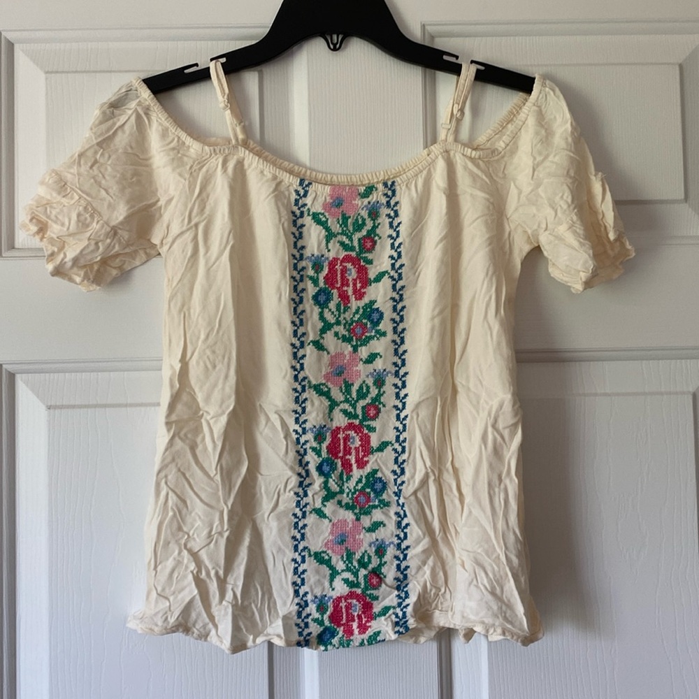 Old Navy short sleeve shirt, size XL (14)